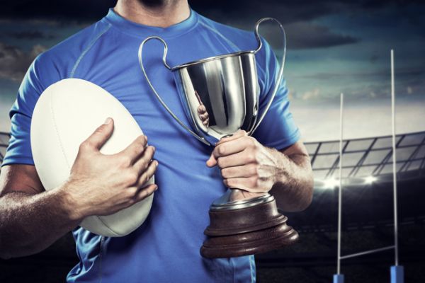 Vignette image d'un joueur de rugby tenant un ballon pour la section jeu-concours rugby