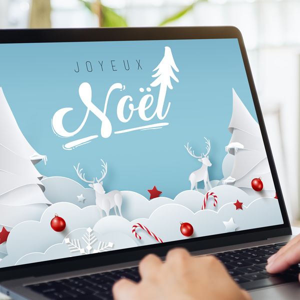 Affichage d'un jeu concours de Noël sur un laptop