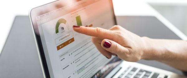Comment auditer son site WordPress pour  vérifier que le thème est performant pour le SEO - Agence Colombo