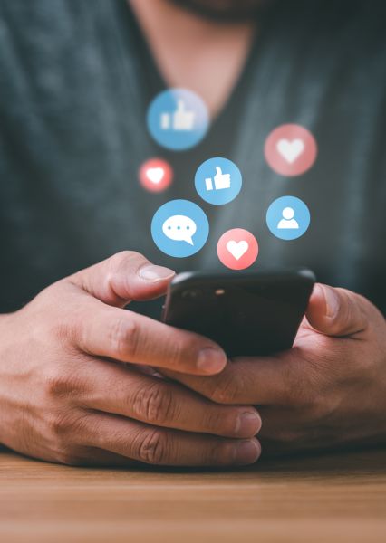 Photo illustration diffusion d'un jeu concours sur les réseaux sociaux